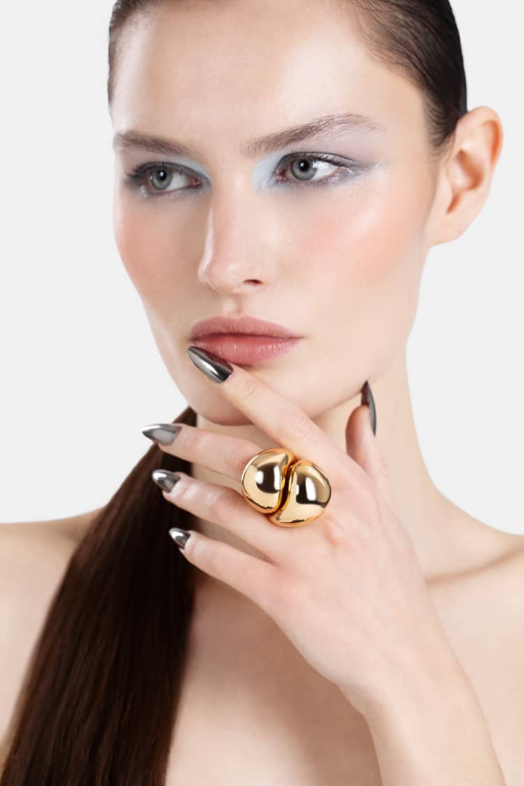 Bold Organic Ring Set in Gold - Image 4