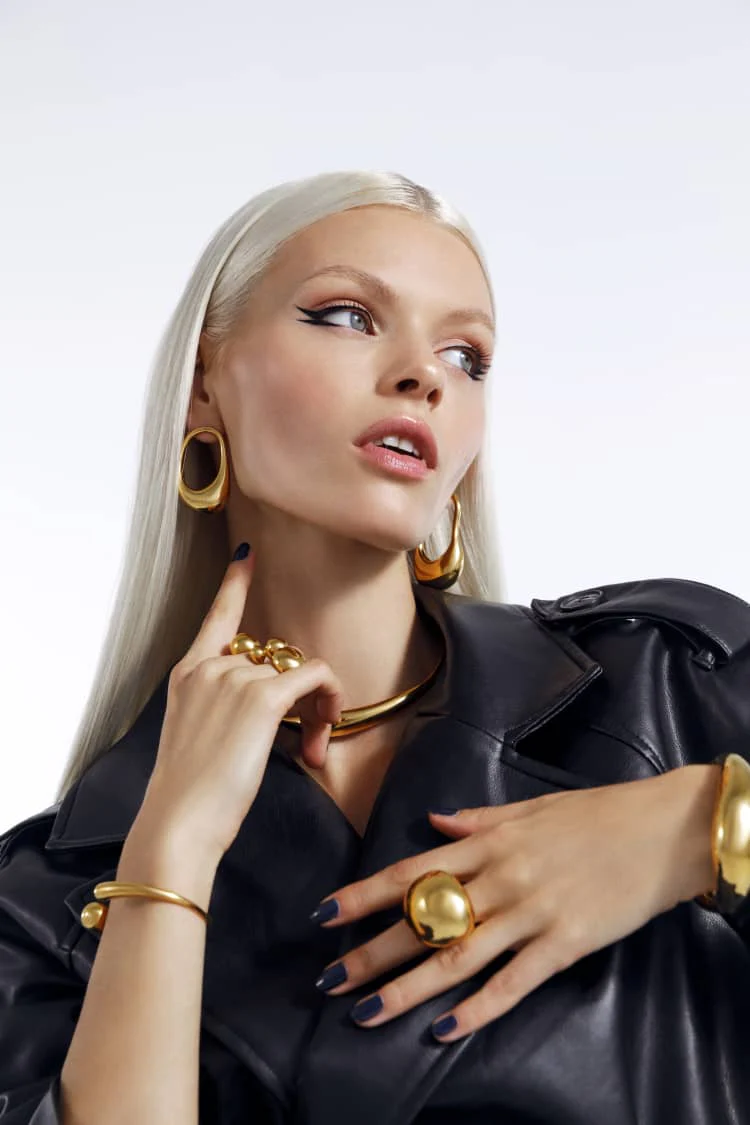 Gold Chunky Ball Ring - Image 4