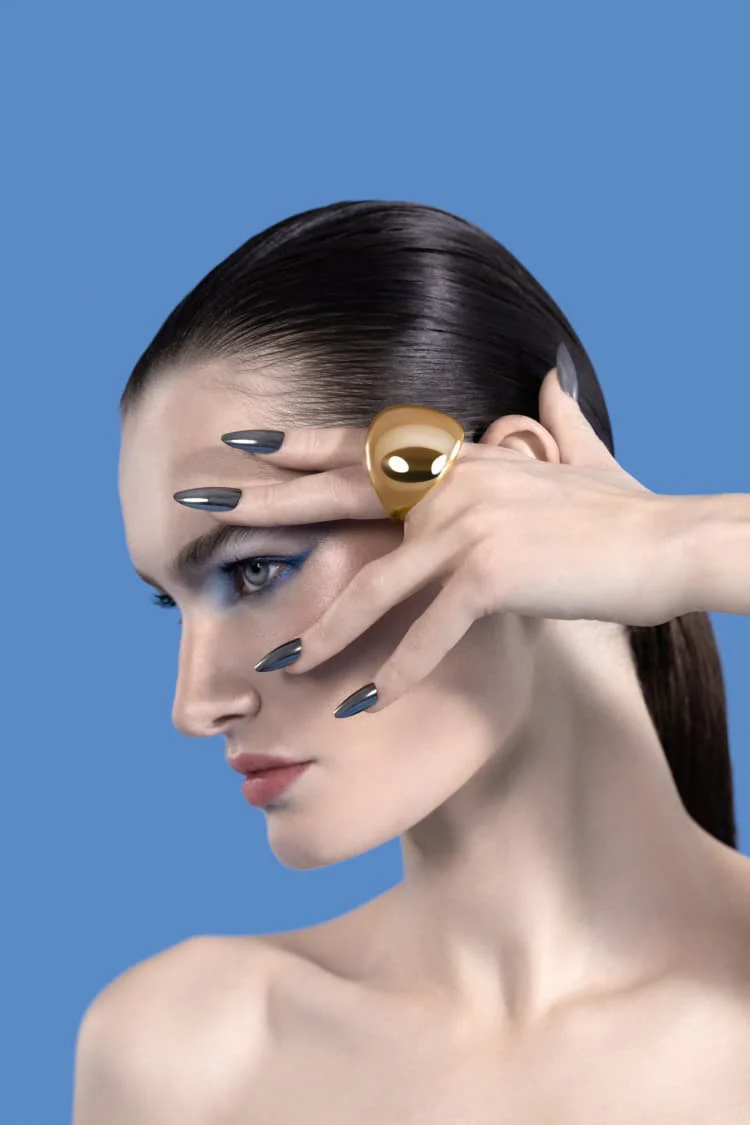 Double Finger Sculptural Ring in Gold - Image 4