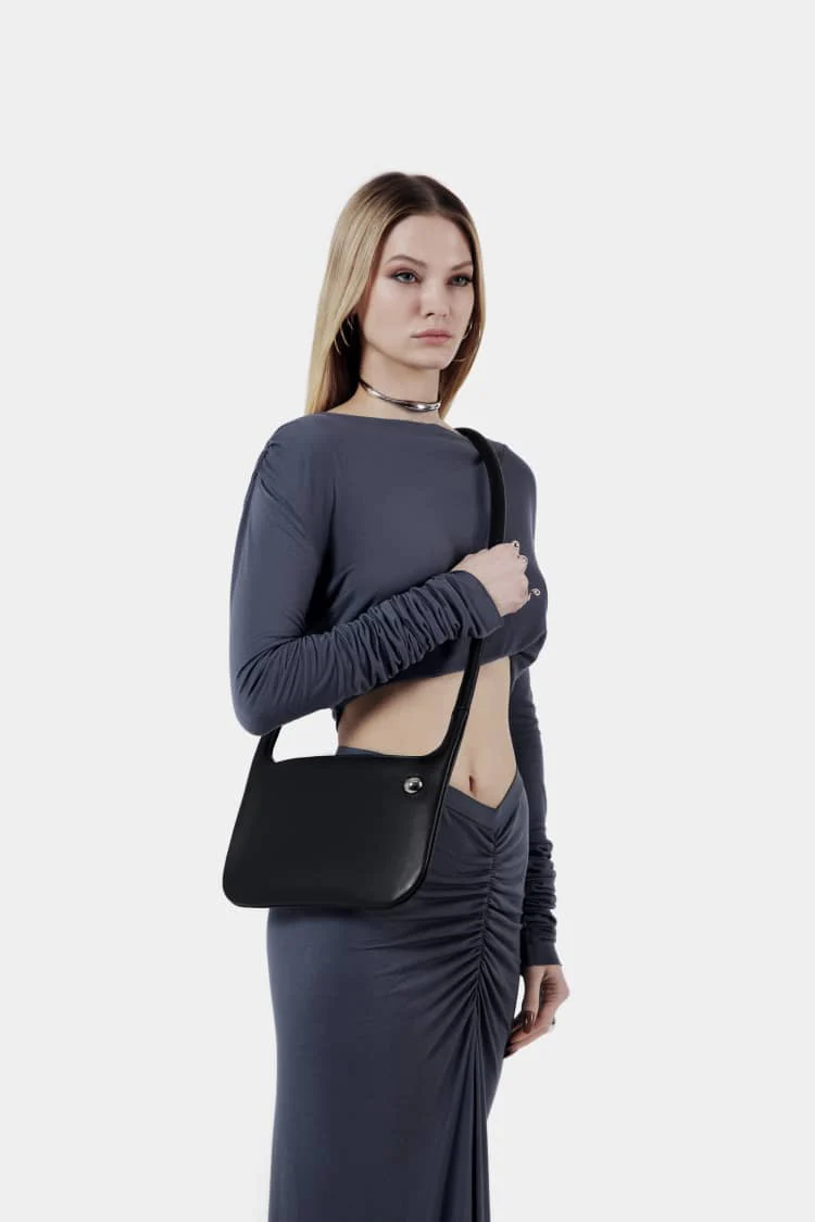 LOCK bag | black clutch bag - Image 5