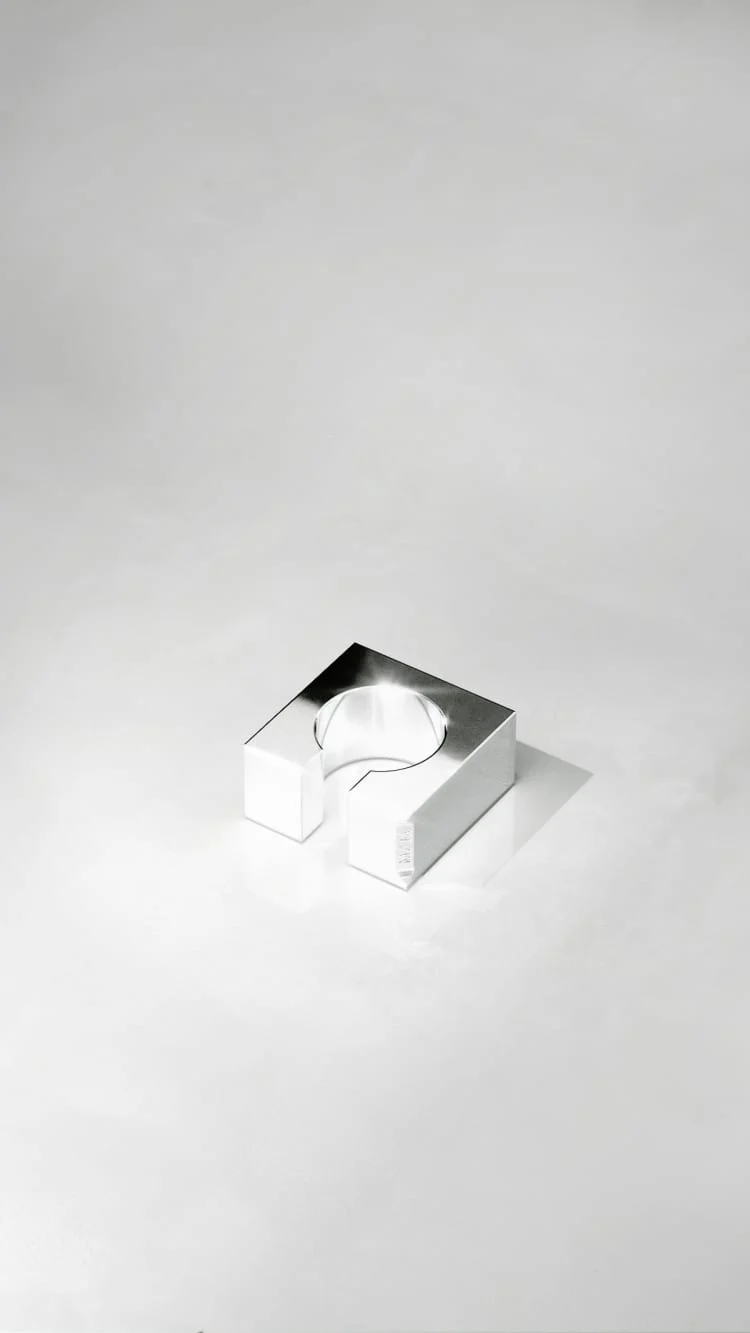Silver Square Ring - Image 7
