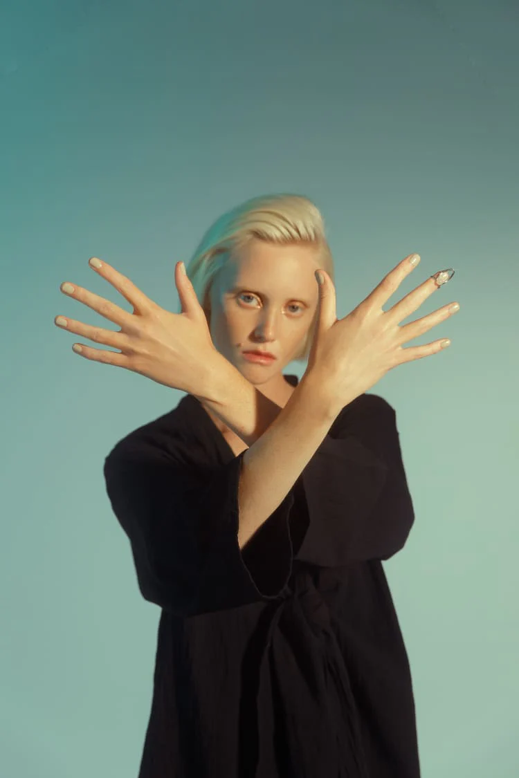 Silver Nail Ring with Embedded Stone - Image 4